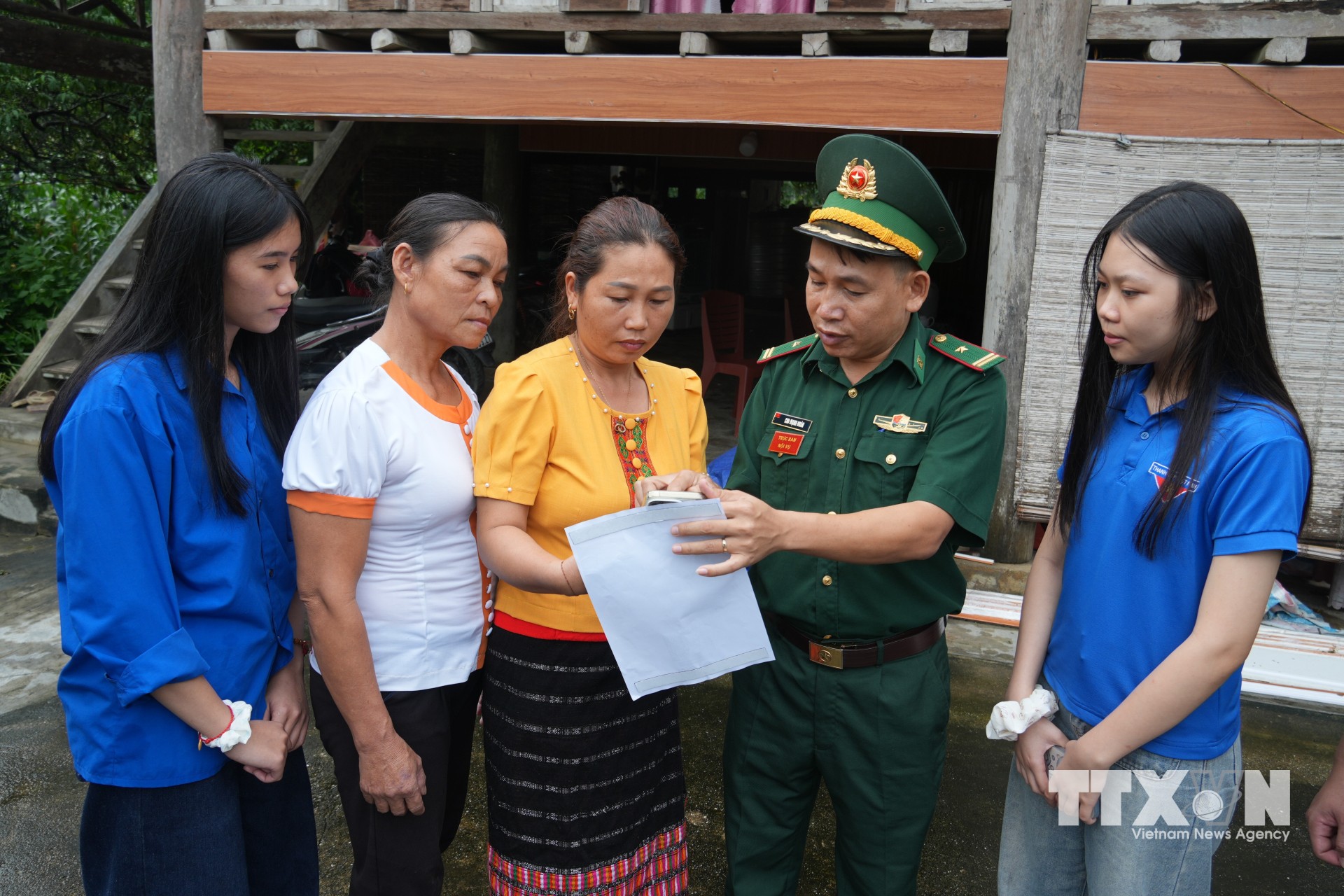Việc triển khai “Hòm thư điện tử ẩn danh” đã tạo thêm kênh để các Đồn biên phòng ở Nghệ An tiếp nhận thông tin từ nhân dân. (Ảnh: Bích Huệ/TTXVN)